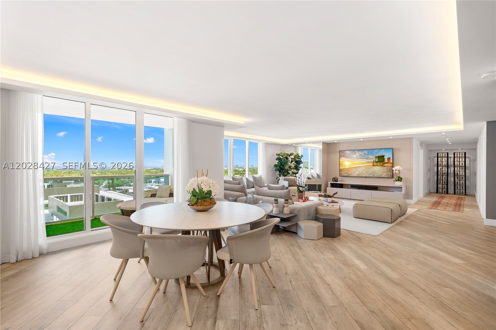 2301 Collins Ave 1432