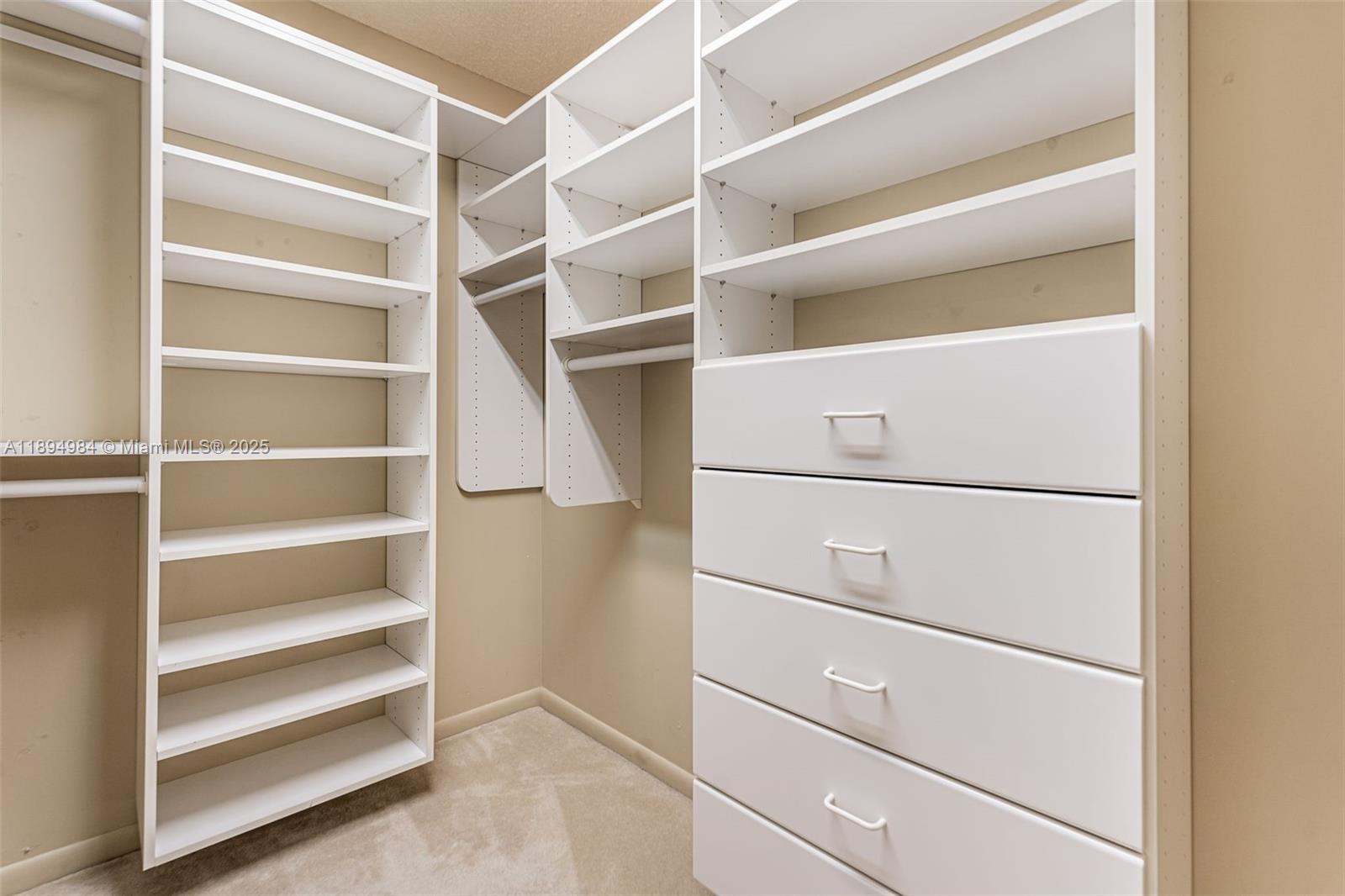 CONDO 25 OF WHITEHALL CON - Residential
