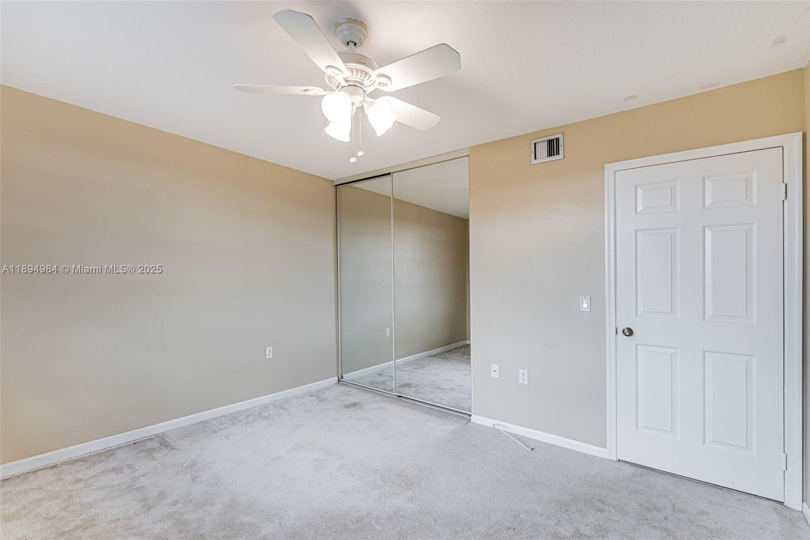 CONDO 25 OF WHITEHALL CON - Residential