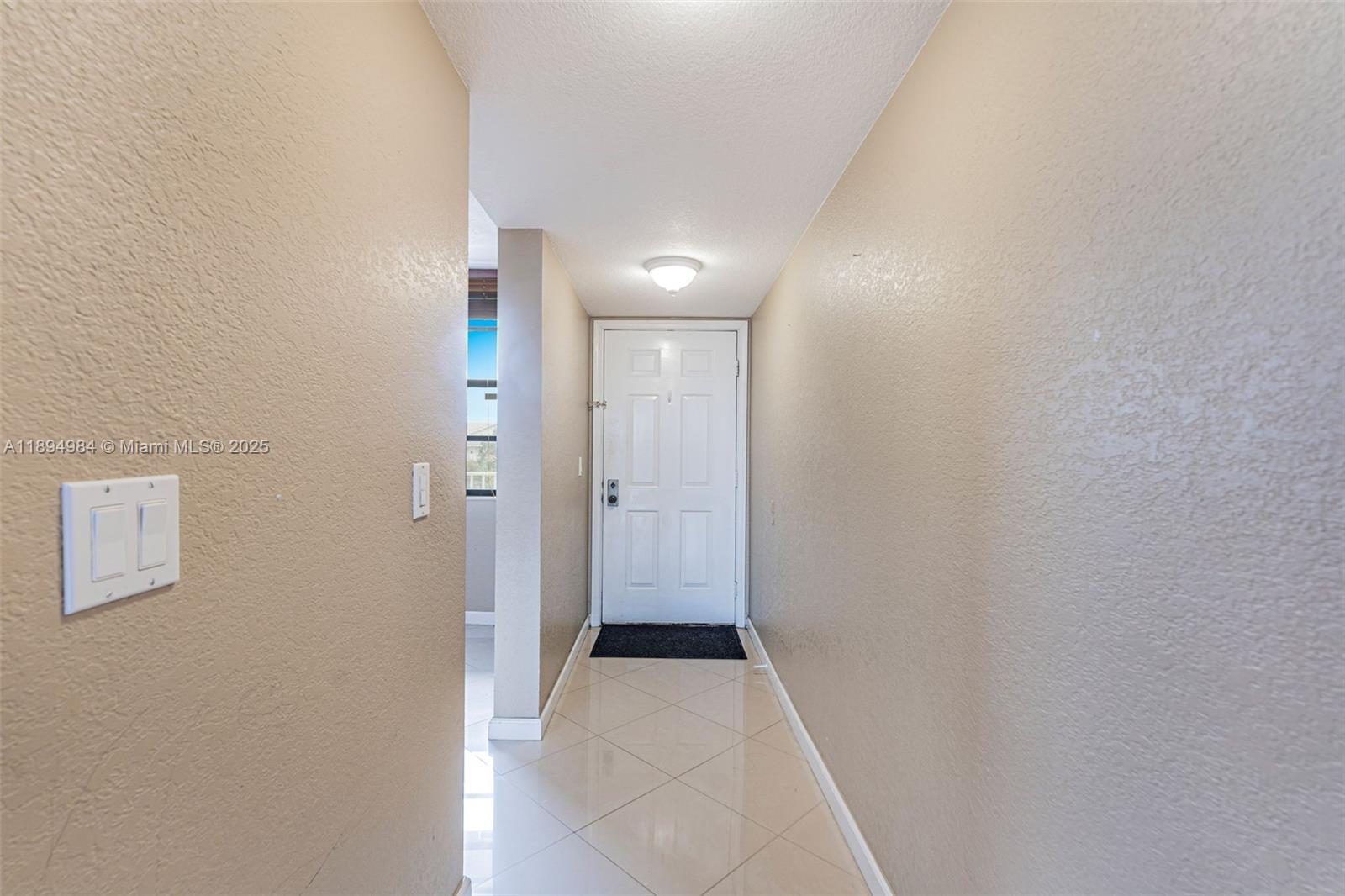 CONDO 25 OF WHITEHALL CON - Residential