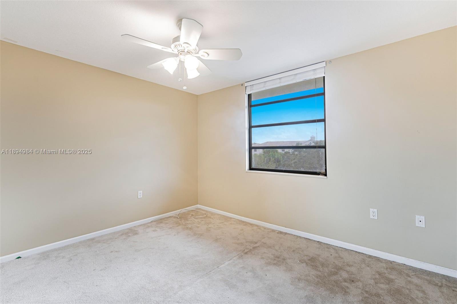 CONDO 25 OF WHITEHALL CON - Residential