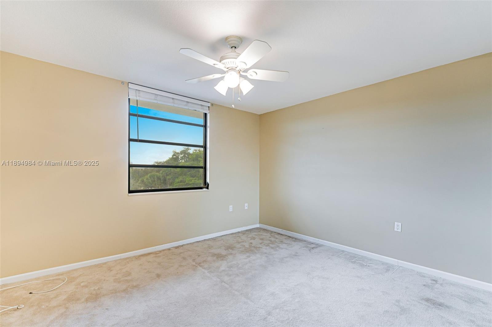 CONDO 25 OF WHITEHALL CON - Residential