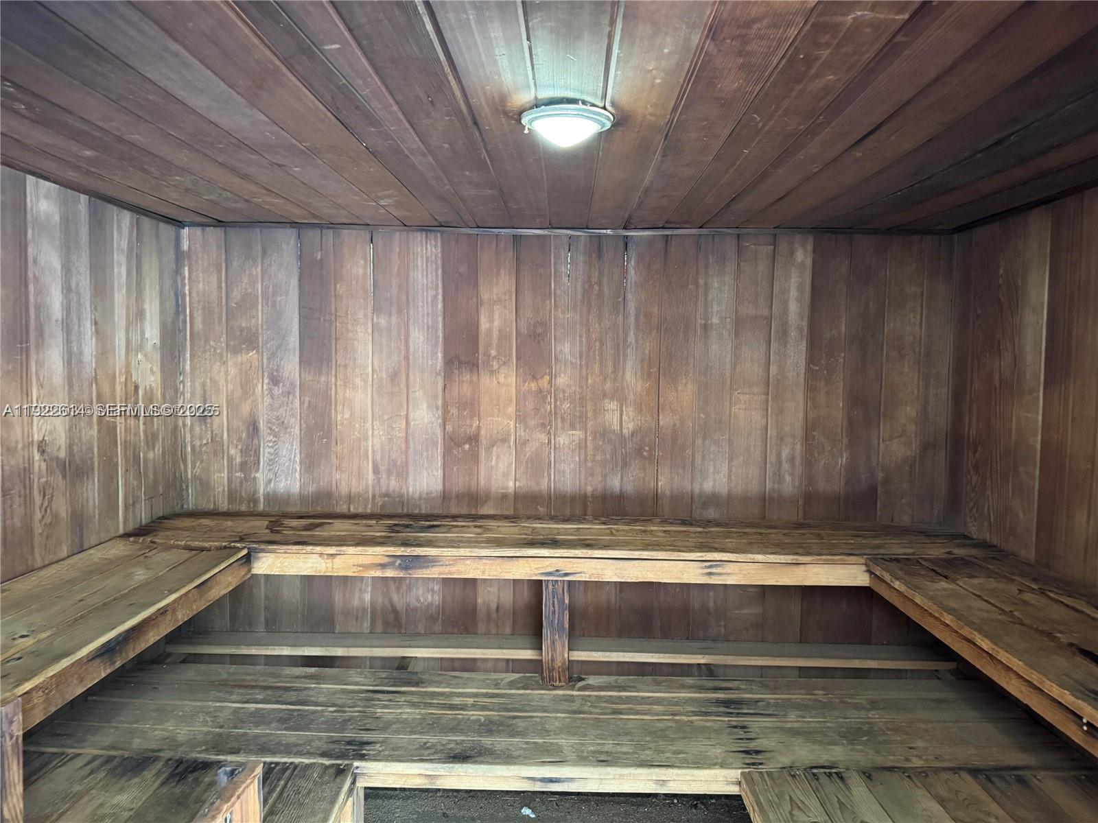 RIVER SHORES CONDO - Residential Lease