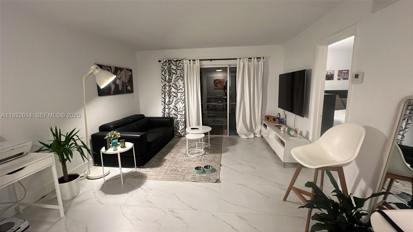 RIVER SHORES CONDO - Residential Lease