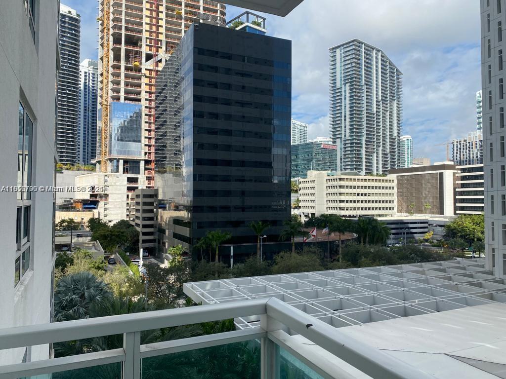 950 Brickell Bay Dr 602