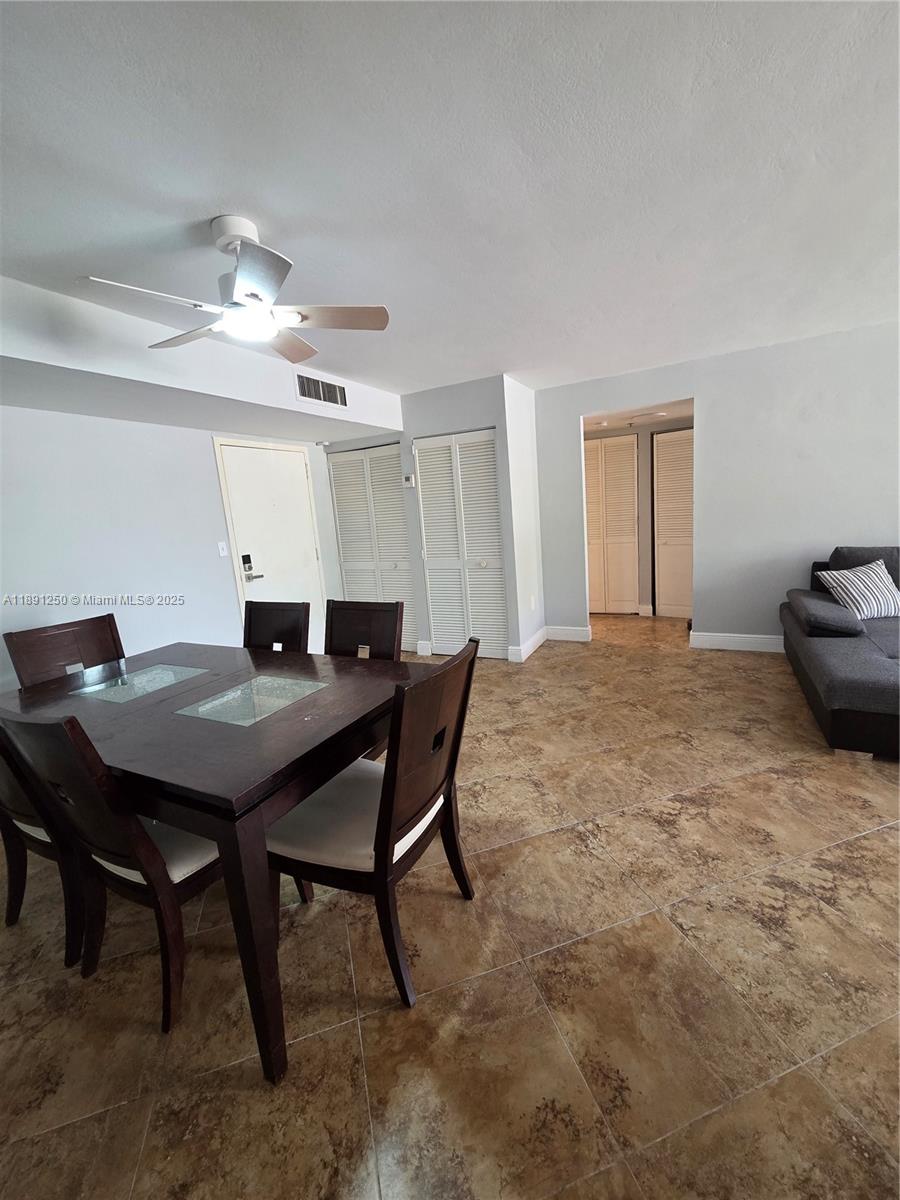 WINSTON TOWERS 600 CONDO - Residential Lease