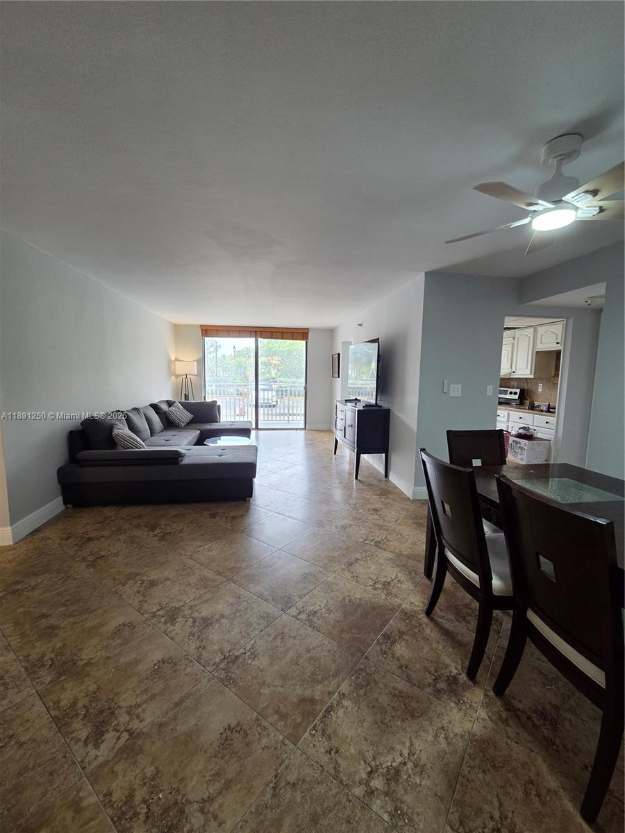 WINSTON TOWERS 600 CONDO - Residential Lease