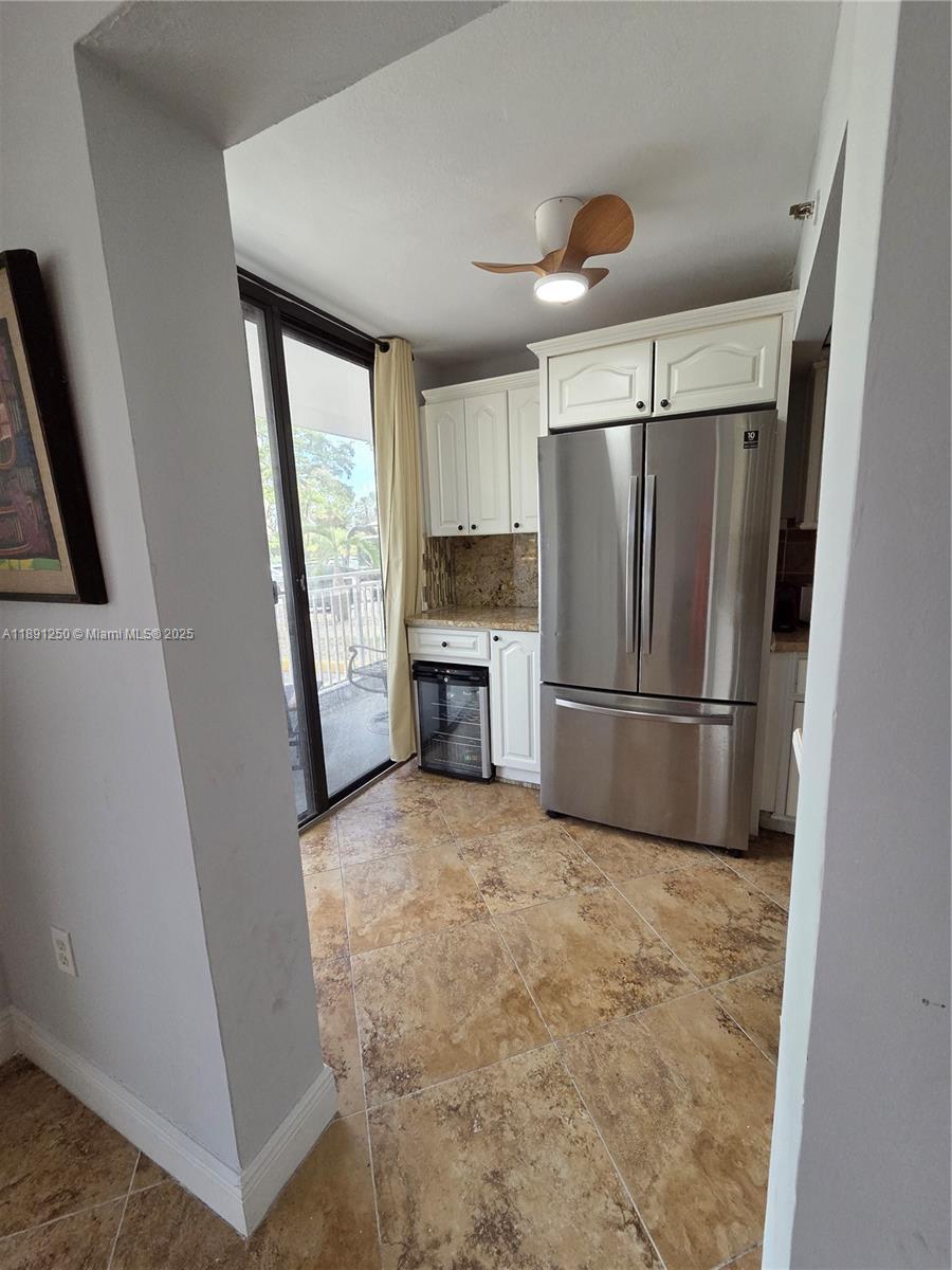 WINSTON TOWERS 600 CONDO - Residential Lease