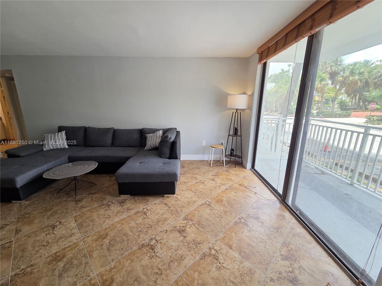 WINSTON TOWERS 600 CONDO - Residential Lease