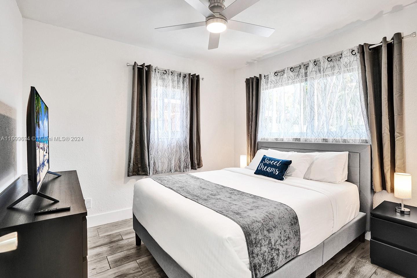 HOLLYWOOD LAKES SECTION - Residential Lease