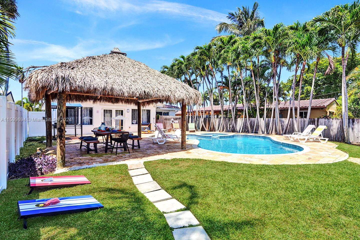 HOLLYWOOD LAKES SECTION - Residential Lease