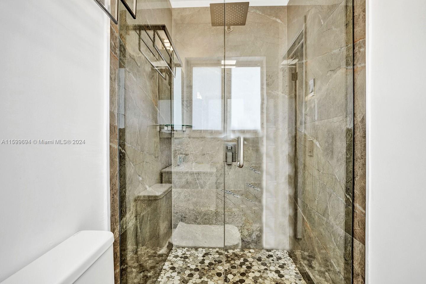 HOLLYWOOD LAKES SECTION - Residential Lease