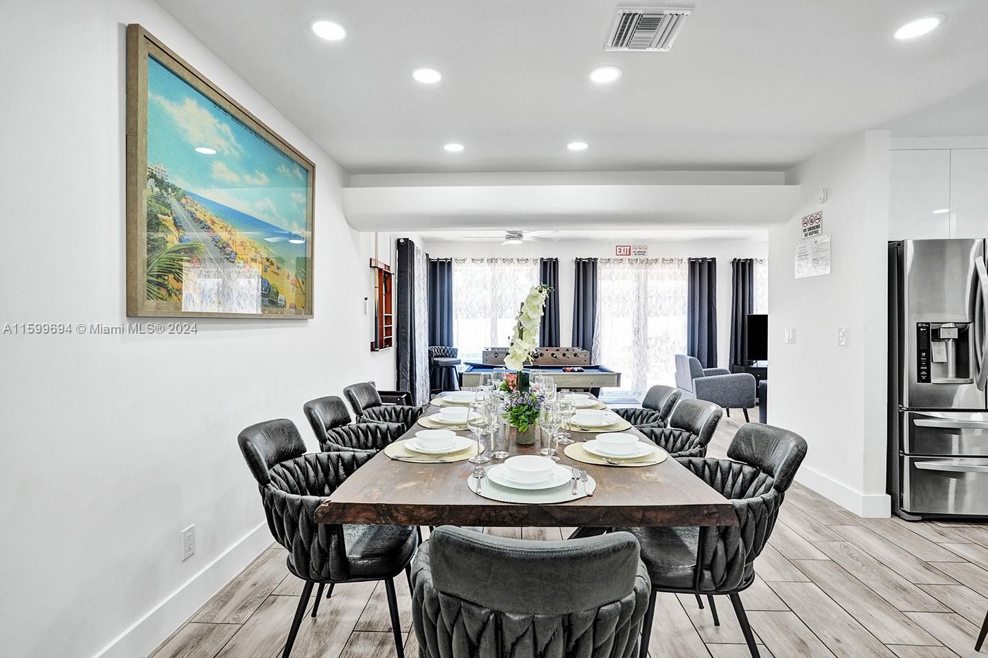 HOLLYWOOD LAKES SECTION - Residential Lease