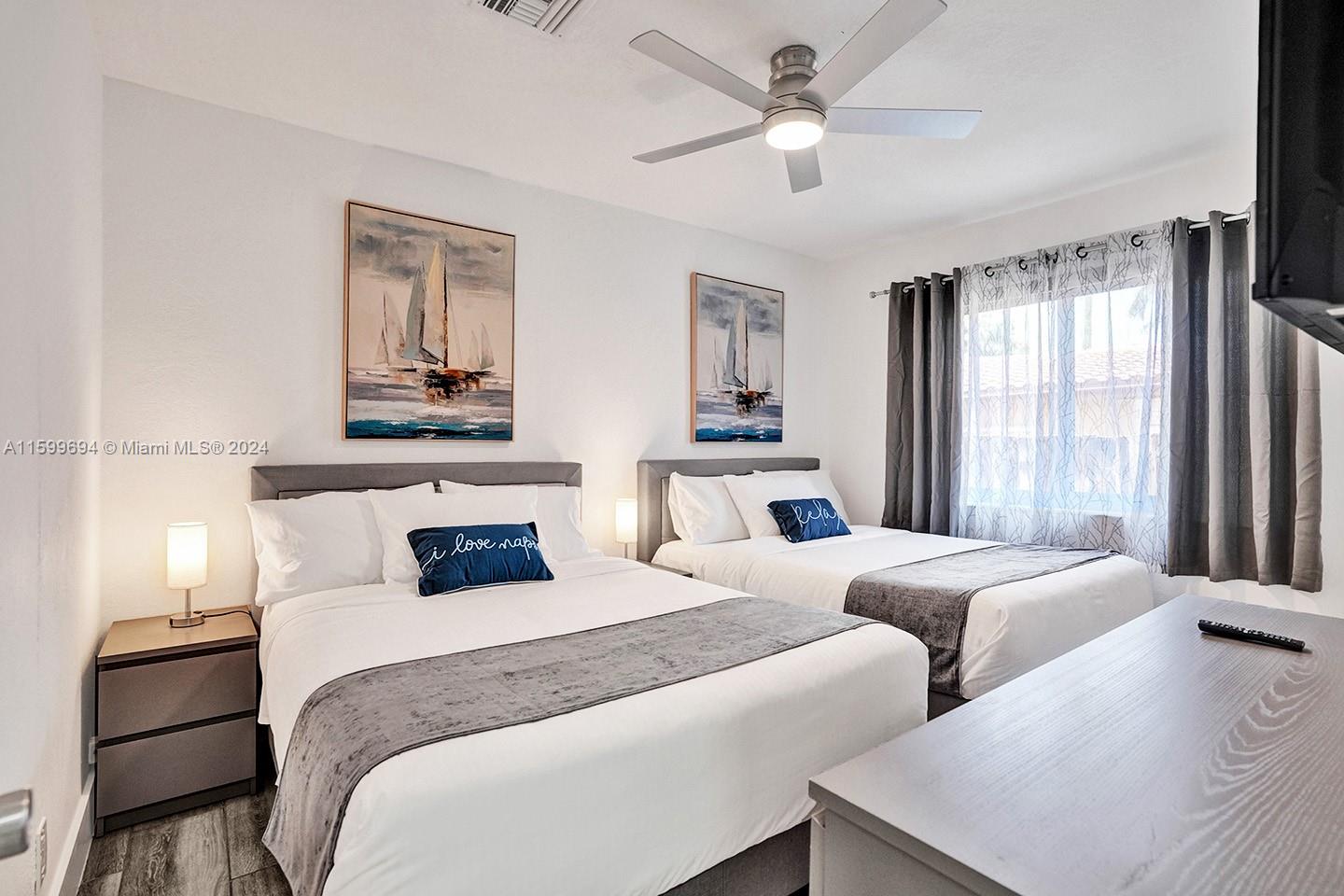 HOLLYWOOD LAKES SECTION - Residential Lease