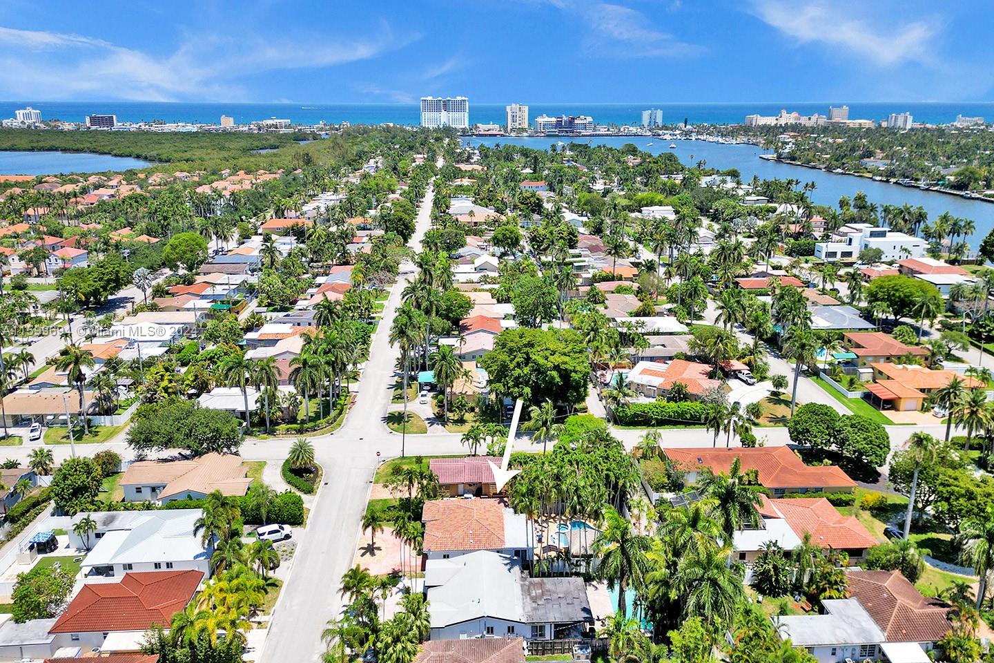 HOLLYWOOD LAKES SECTION - Residential Lease