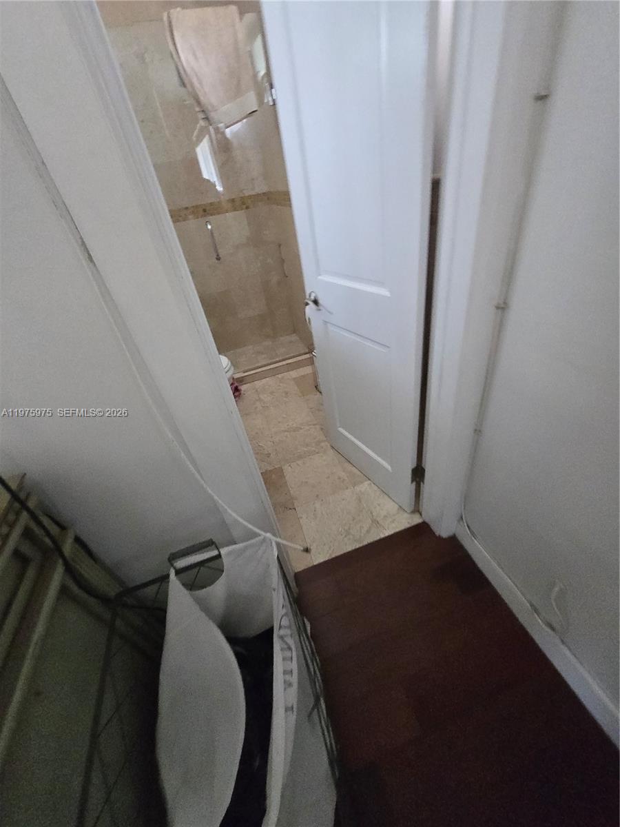 KENDALL POINT 1ST ADDN - Residential