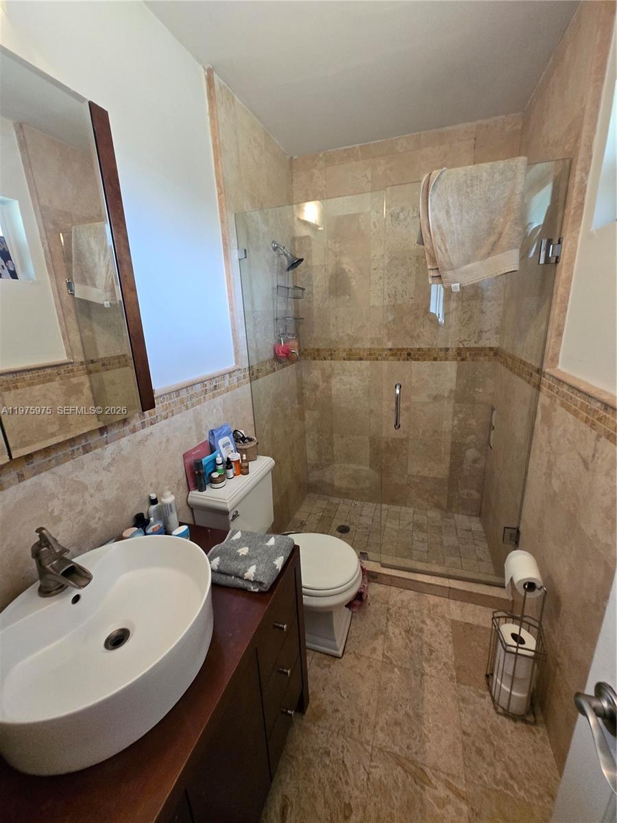 KENDALL POINT 1ST ADDN - Residential