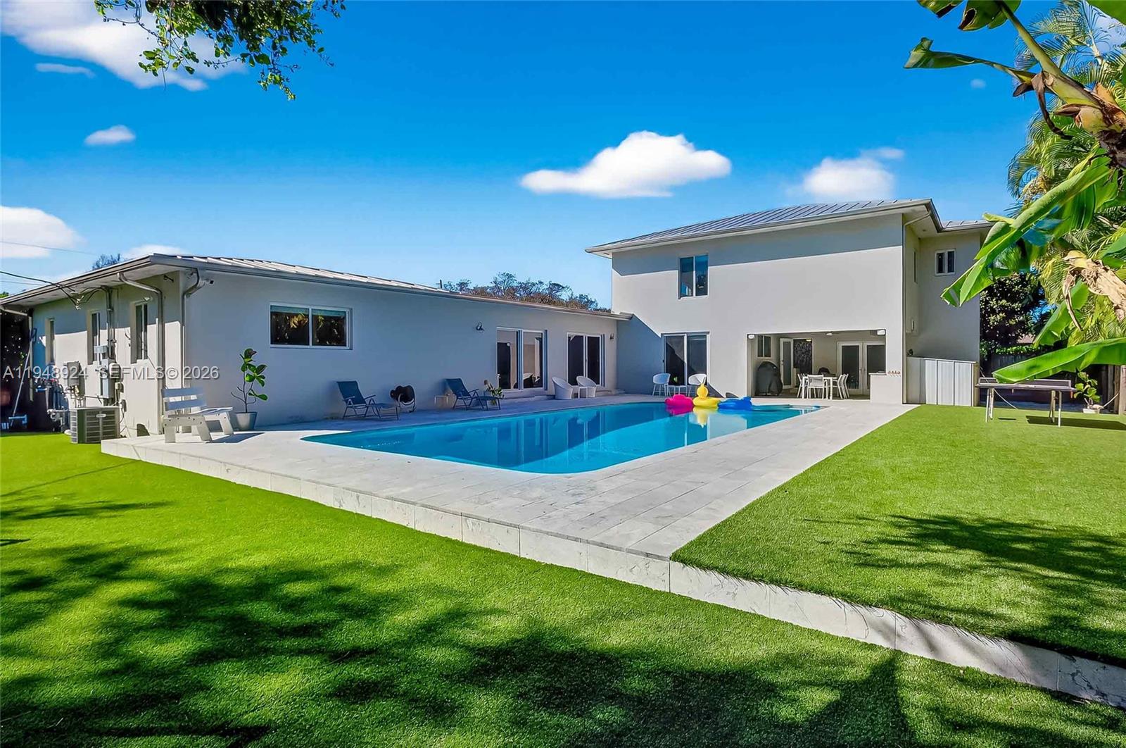 AMD PL GRIFFING BISCAYNE - Residential