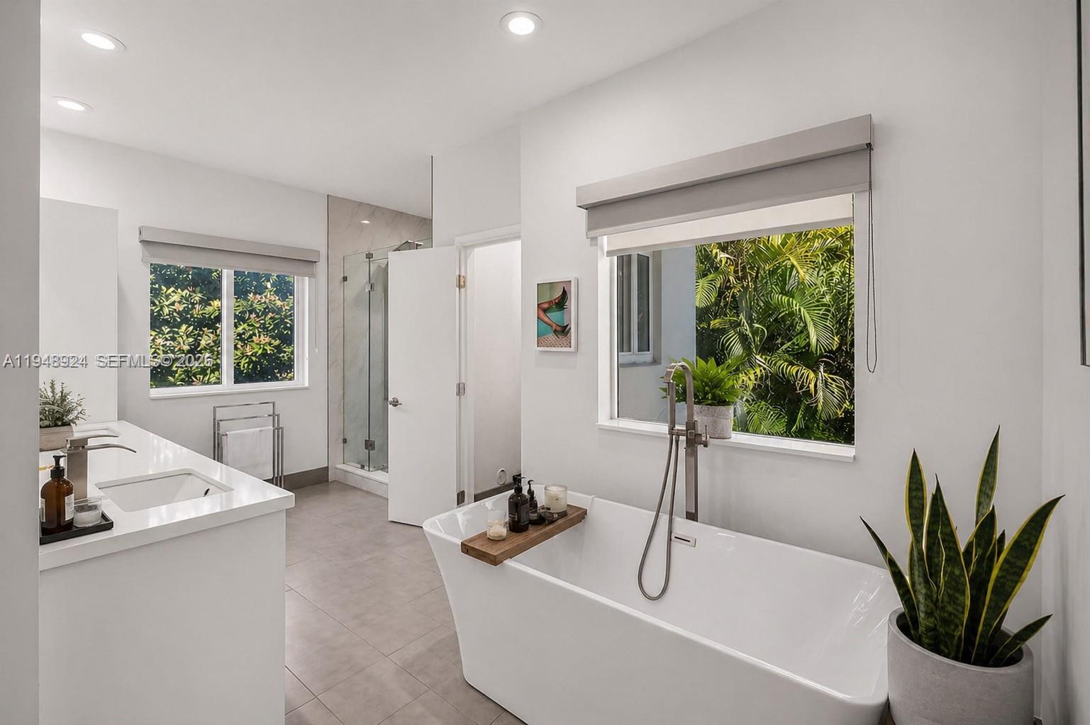 AMD PL GRIFFING BISCAYNE - Residential
