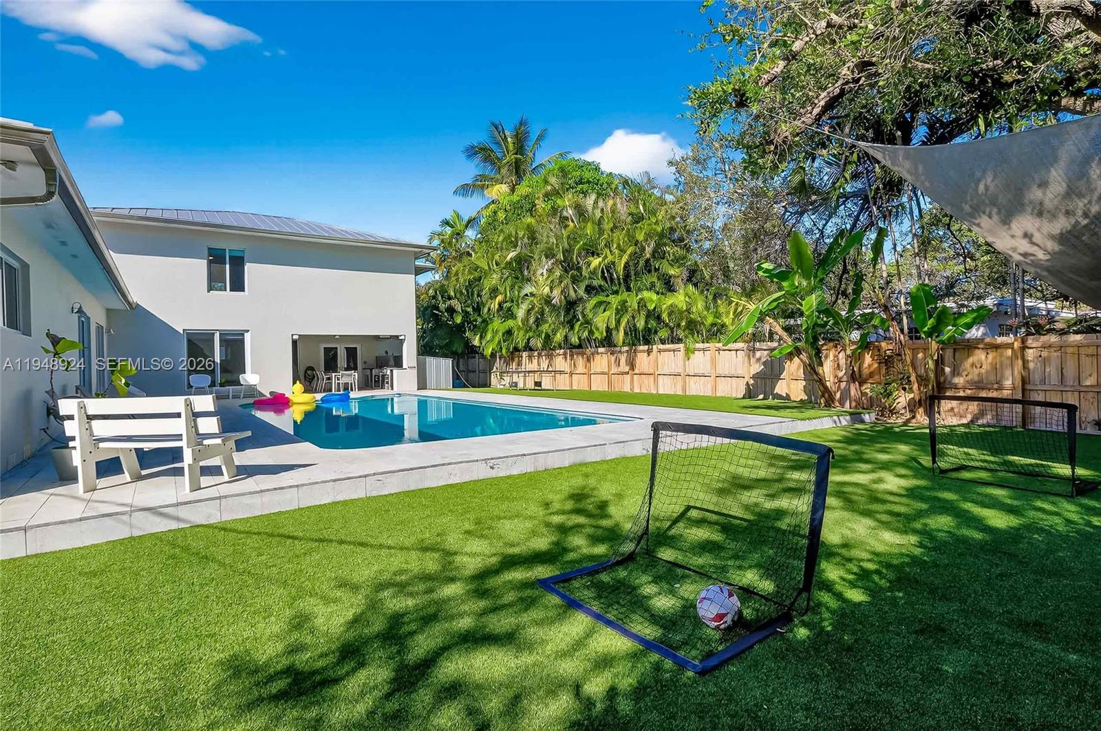 AMD PL GRIFFING BISCAYNE - Residential