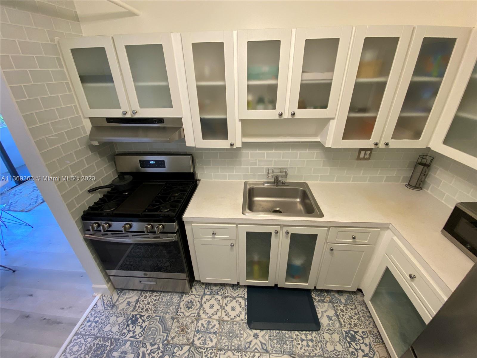 BRICKELL MAR CONDO - Residential Lease