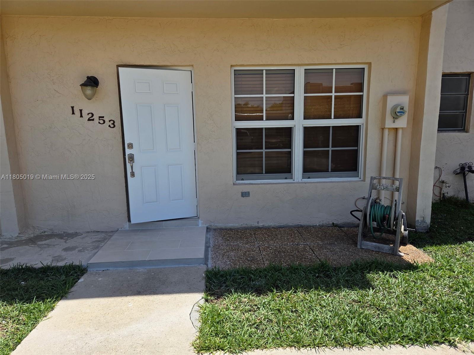 Address Not Disclosed, Miami, Broward County, Florida - 4 Bedrooms  
3 Bathrooms - 