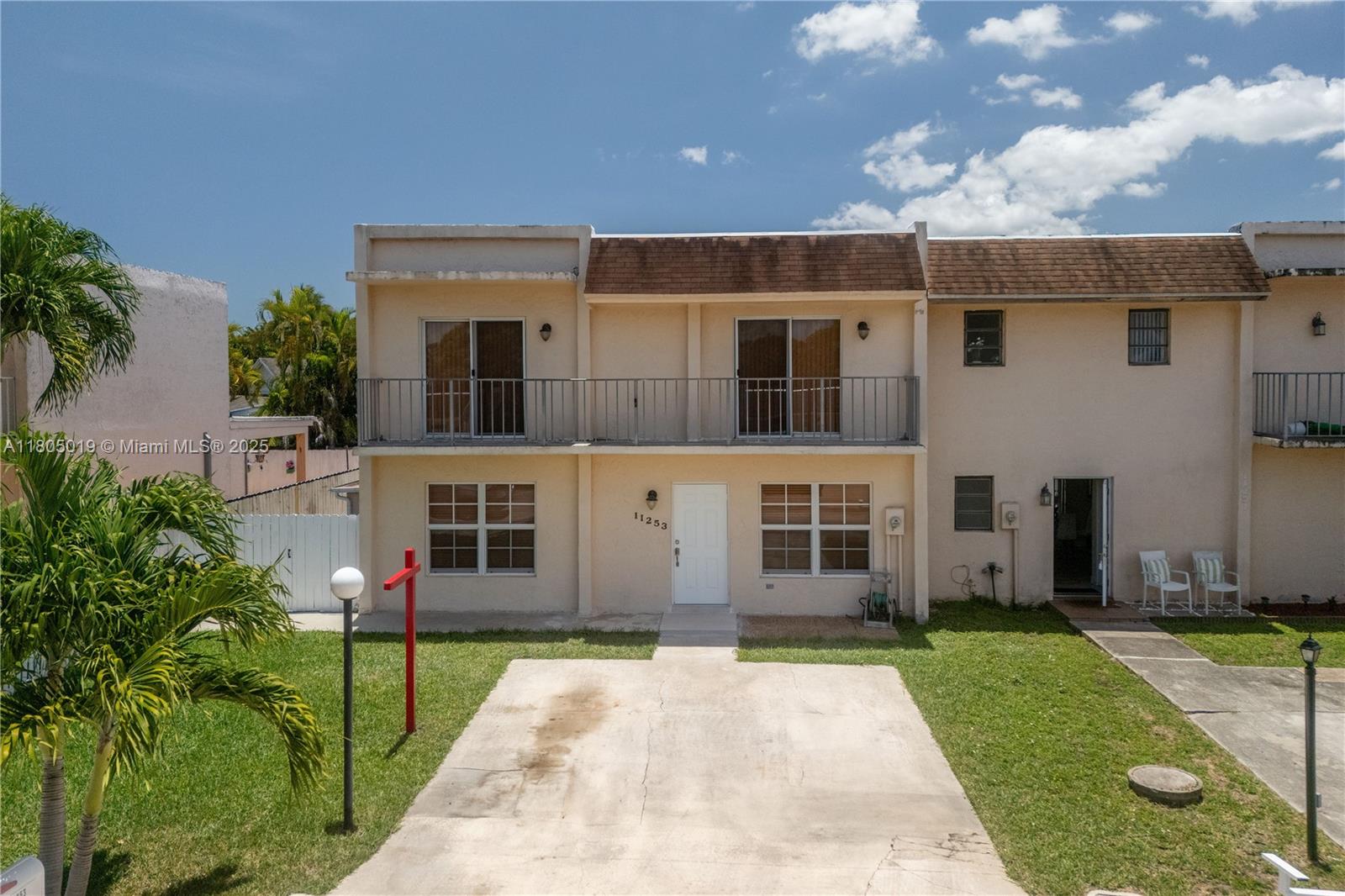 Property for Sale at 11253 Sw 33rd Cir Pl, Miami, Broward County, Florida - Bedrooms: 4 
Bathrooms: 3  - $590,000