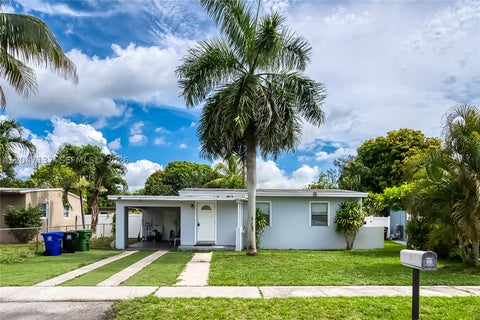 Photo of 1013 NW 12th St, Fort Lauderdale, FL 33311 (MLS # A12047137)