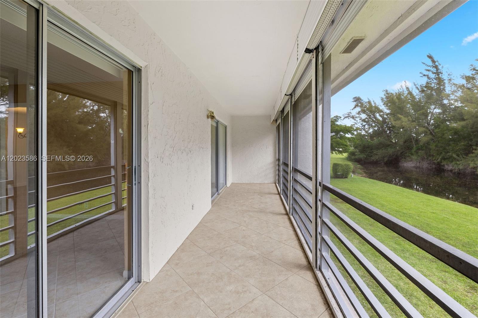 GOLDEN LAKES VILLAGE COND - Residential