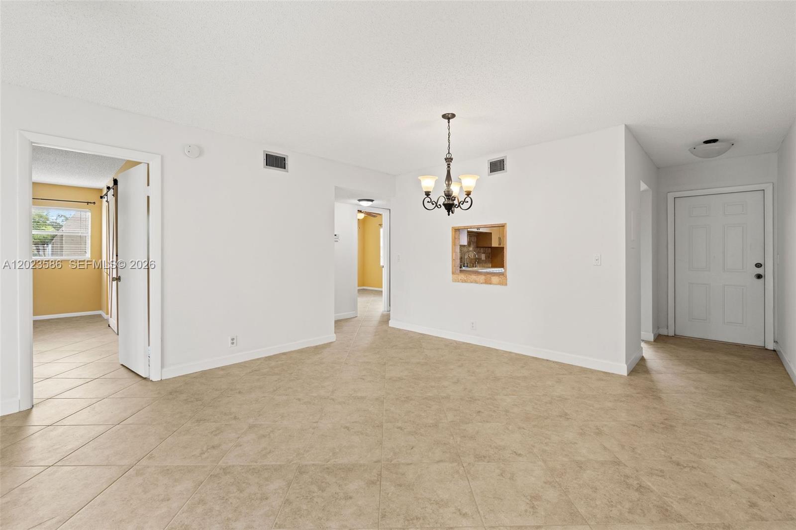 GOLDEN LAKES VILLAGE COND - Residential