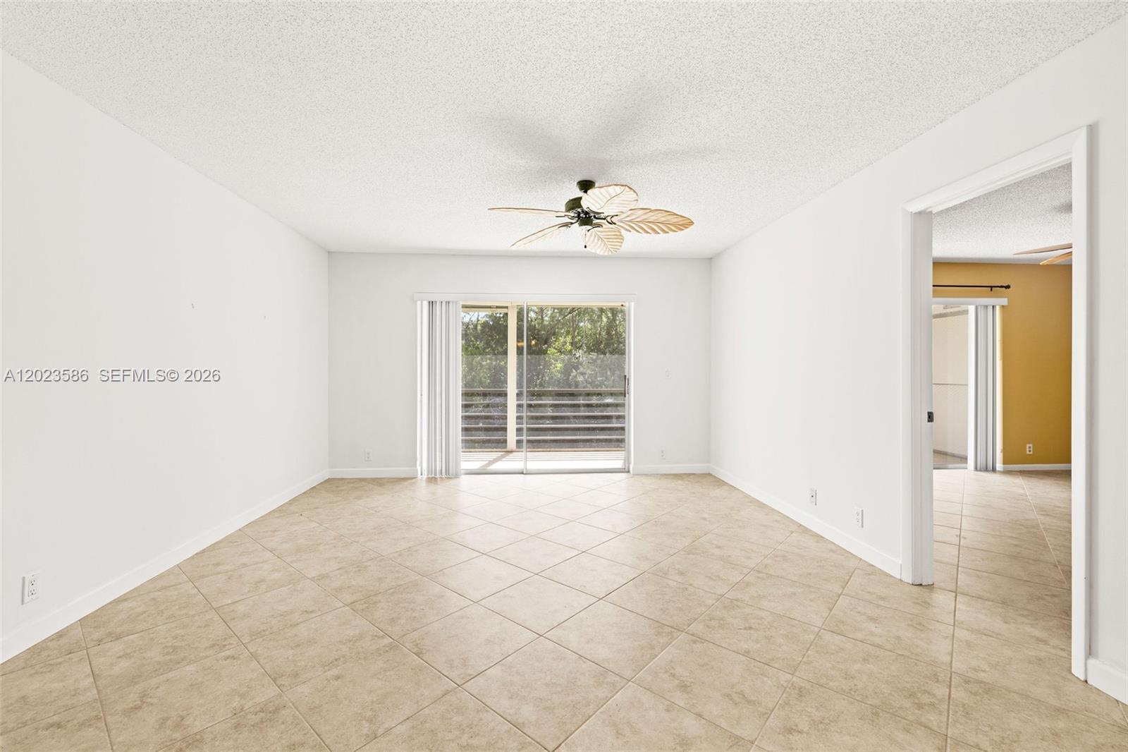 GOLDEN LAKES VILLAGE COND - Residential