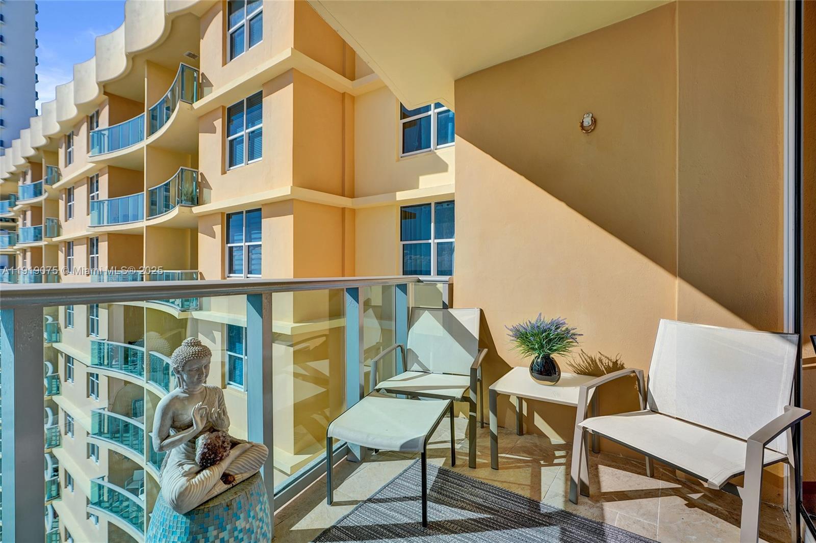 WAVE CONDO - Residential Lease