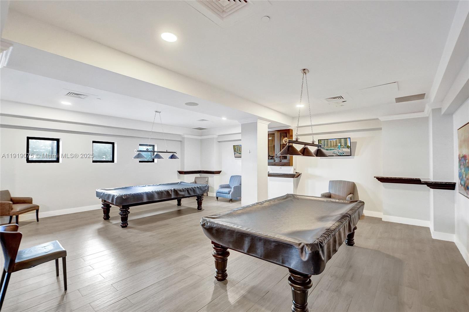 WAVE CONDO - Residential Lease