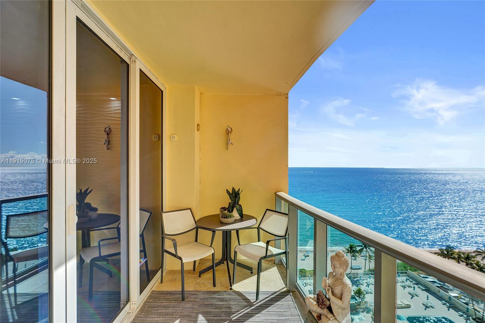 WAVE CONDO - Residential Lease