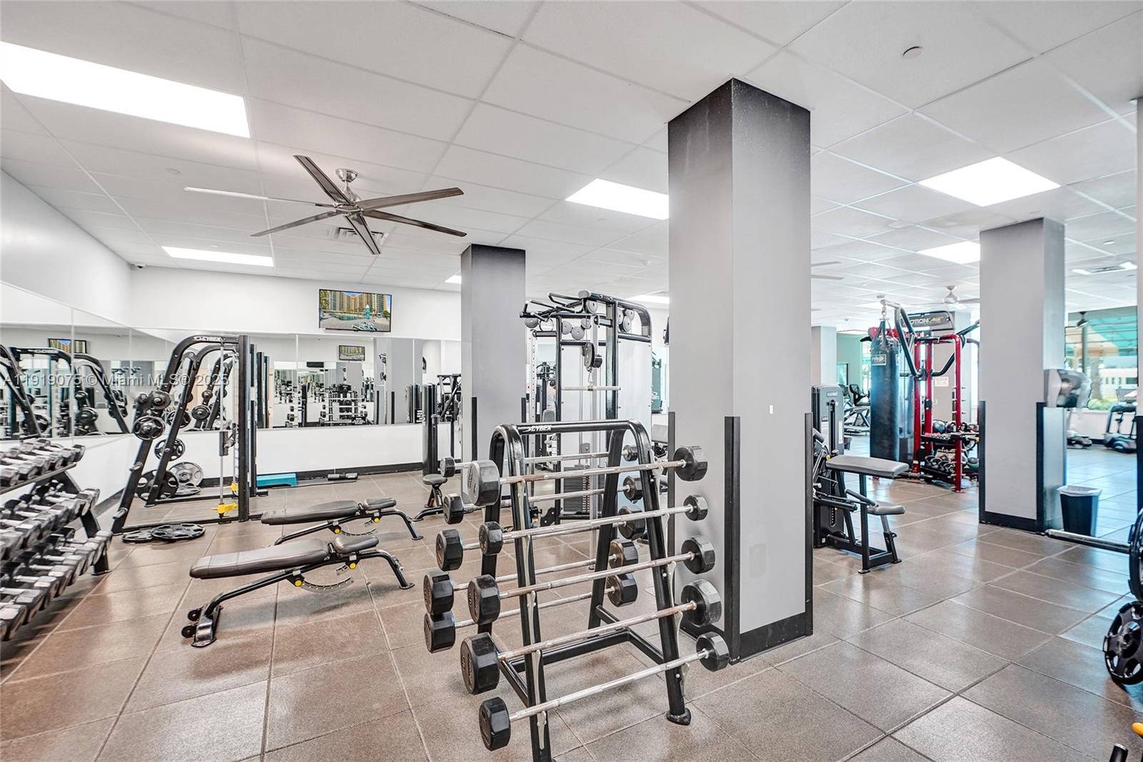 WAVE CONDO - Residential Lease