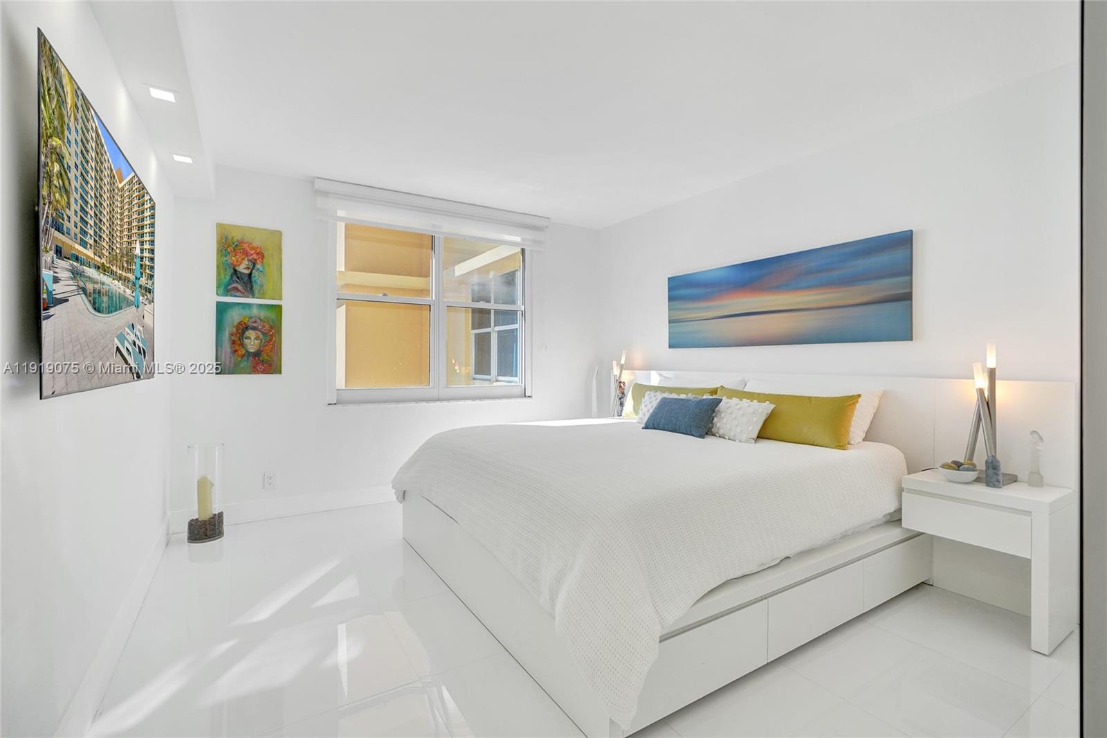 WAVE CONDO - Residential Lease