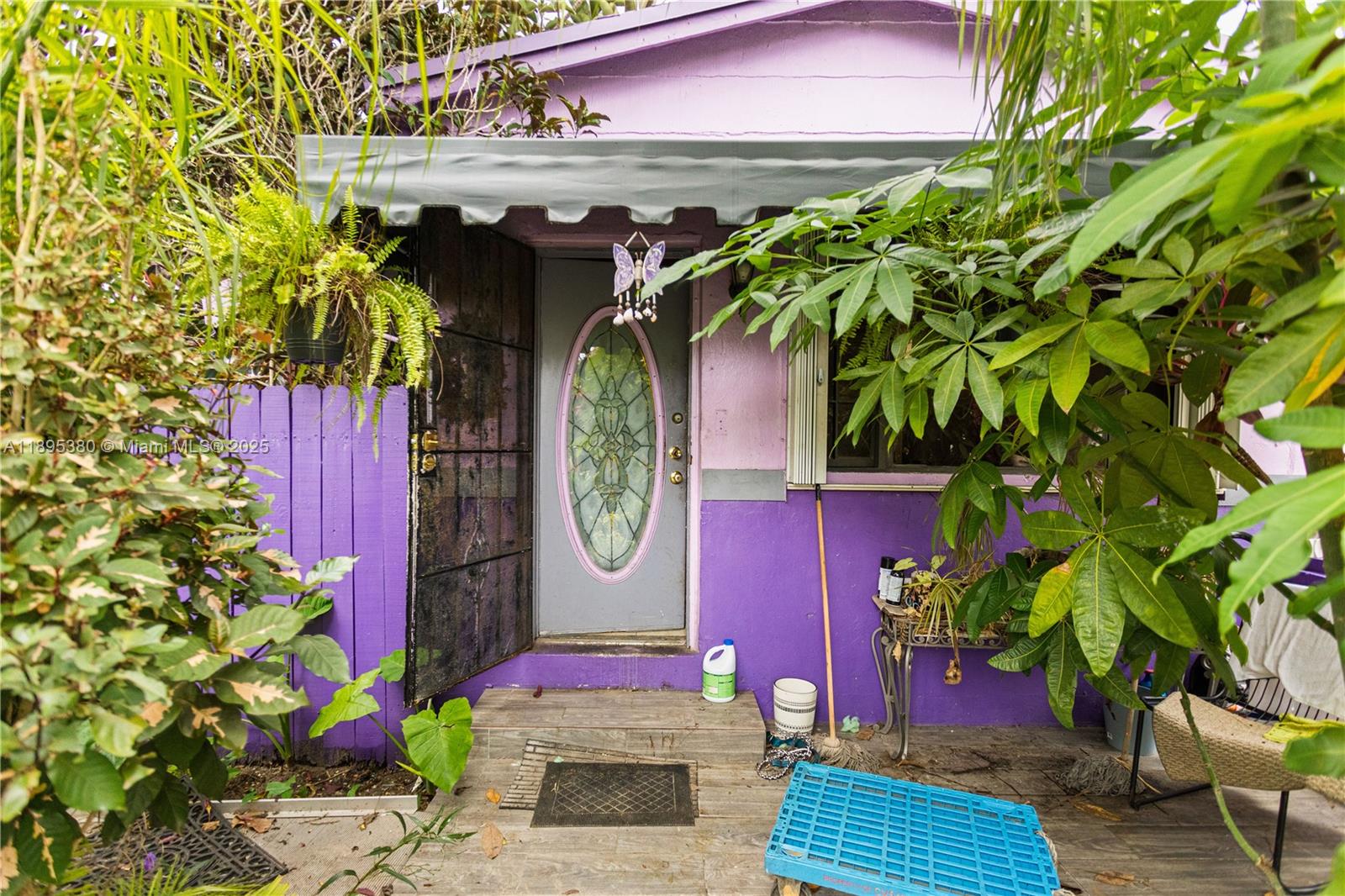 Welcome to this 4-bedroom, 1.5-bath home with no HOA, perfectly suited for families, investors, or anyone looking to walk into great equity. Located in a highly desirable area, this property offers endless potential to make it your own or expand its value even further. With a functional layout and generous lot size, it’s ideal for those wanting a home they can improve over time while already starting ahead. Whether you plan to live in it, flip it, or rent it out, this is a rare find that delivers both opportunity and instant equity. Close to major highways, shopping, and schools — a true win for any buyer.