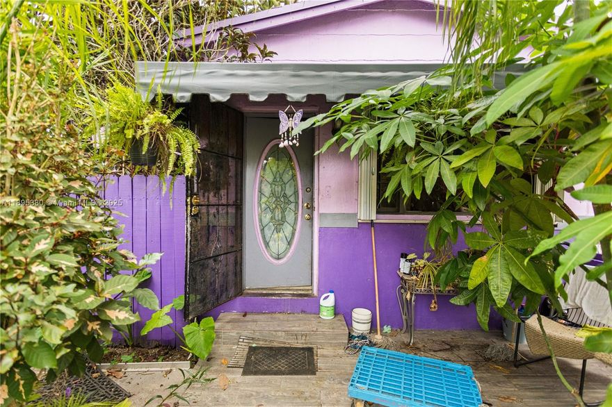 Welcome to this 4-bedroom, 1.5-bath home with no HOA, perfectly suited for families, investors, or anyone looking to walk into great equity. Located in a highly desirable area, this property offers endless potential to make it your own or expand its value even further. With a functional layout and generous lot size, it’s ideal for those wanting a home they can improve over time while already starting ahead. Whether you plan to live in it, flip it, or rent it out, this is a rare find that delivers both opportunity and instant equity. Close to major highways, shopping, and schools — a true win for any buyer.