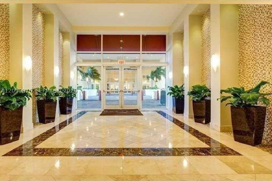 7350 SW 89th St 1408S, Miami FL 33156