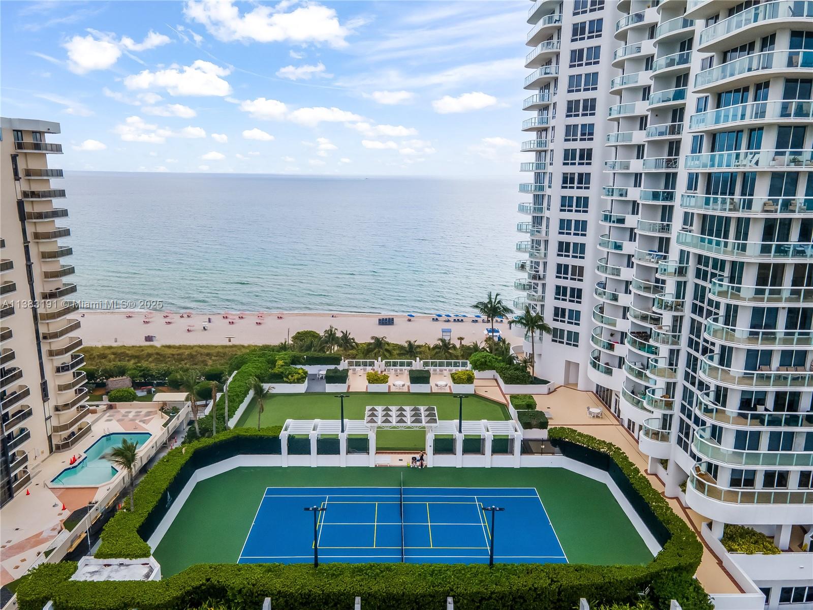 6365 Collins Ave 907, Miami Beach, Miami-Dade County, Florida - 2 Bedrooms  
2 Bathrooms - 
