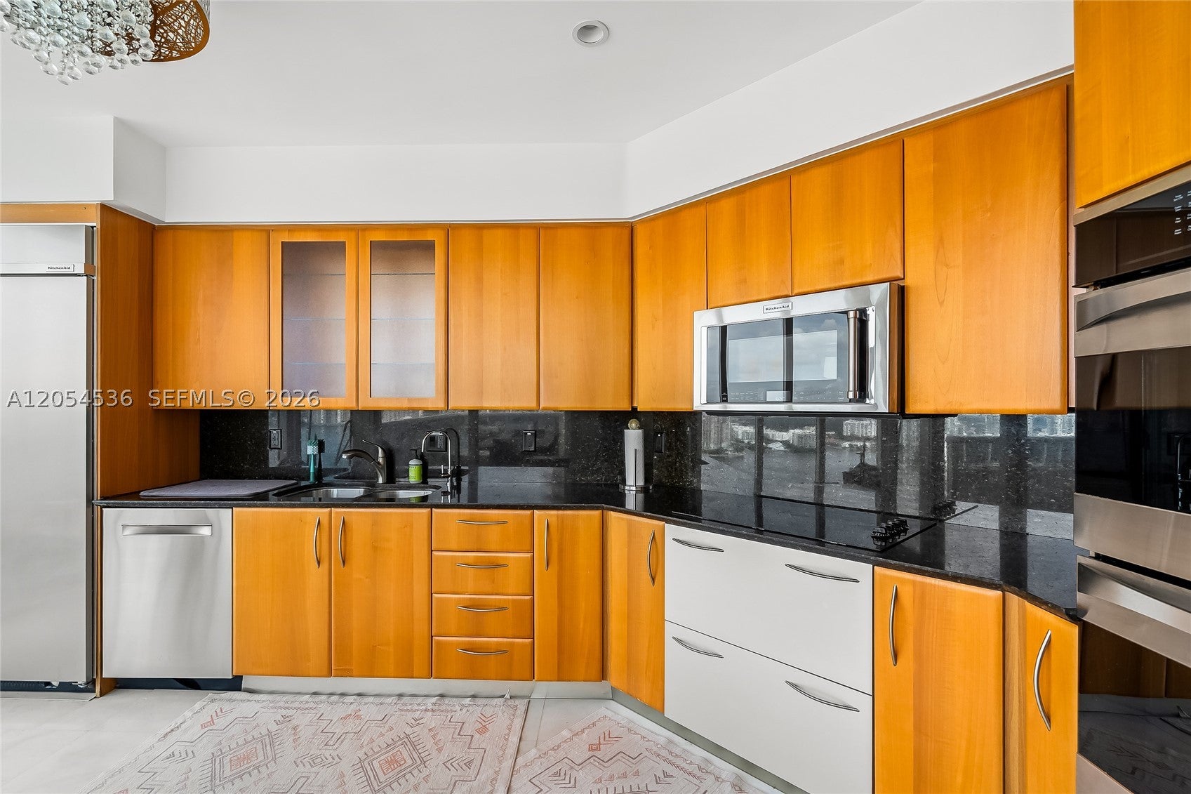 19111 Collins Ave 3406