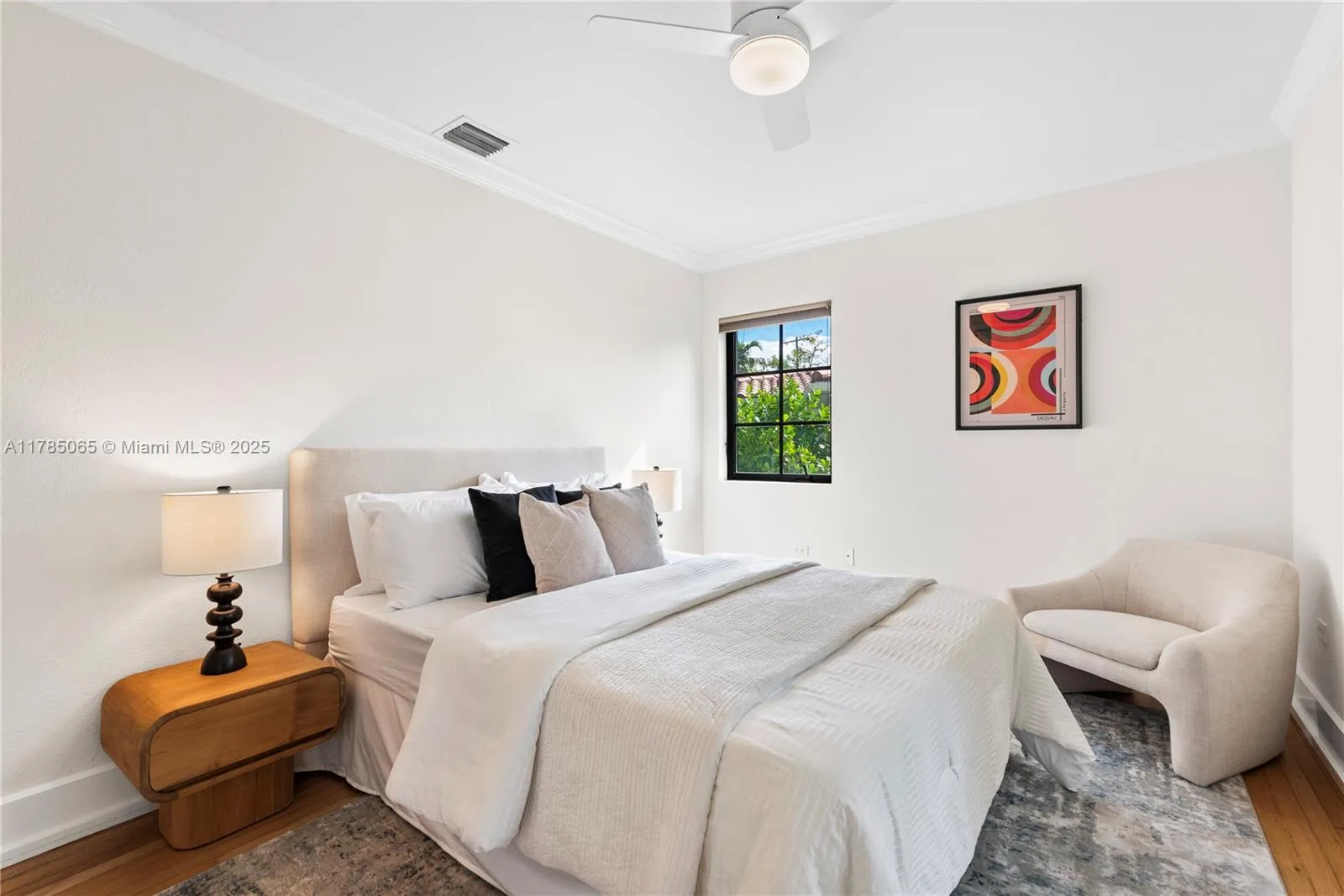 Coral Gables, Florida 33146, United States, 3 Bedrooms Bedrooms, ,3 BathroomsBathrooms,Residential,Pending,110573