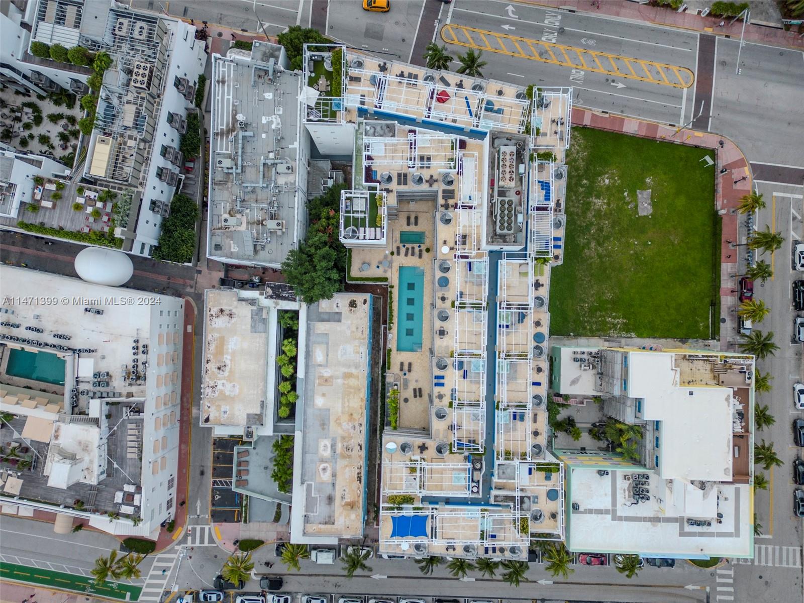 DE SOLEIL S BCH RESIDENTI - Residential Lease