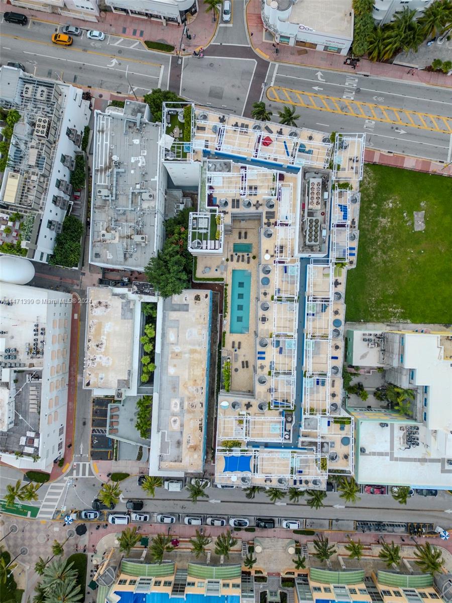 DE SOLEIL S BCH RESIDENTI - Residential Lease