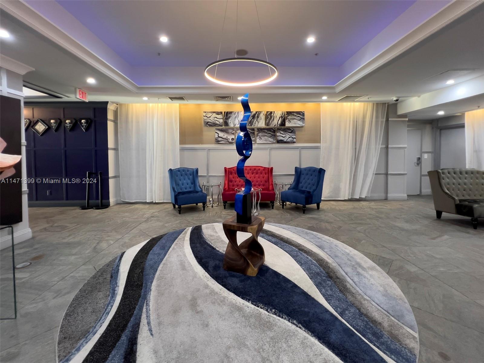 DE SOLEIL S BCH RESIDENTI - Residential Lease