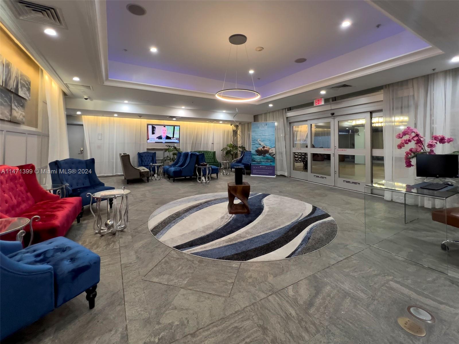 DE SOLEIL S BCH RESIDENTI - Residential Lease