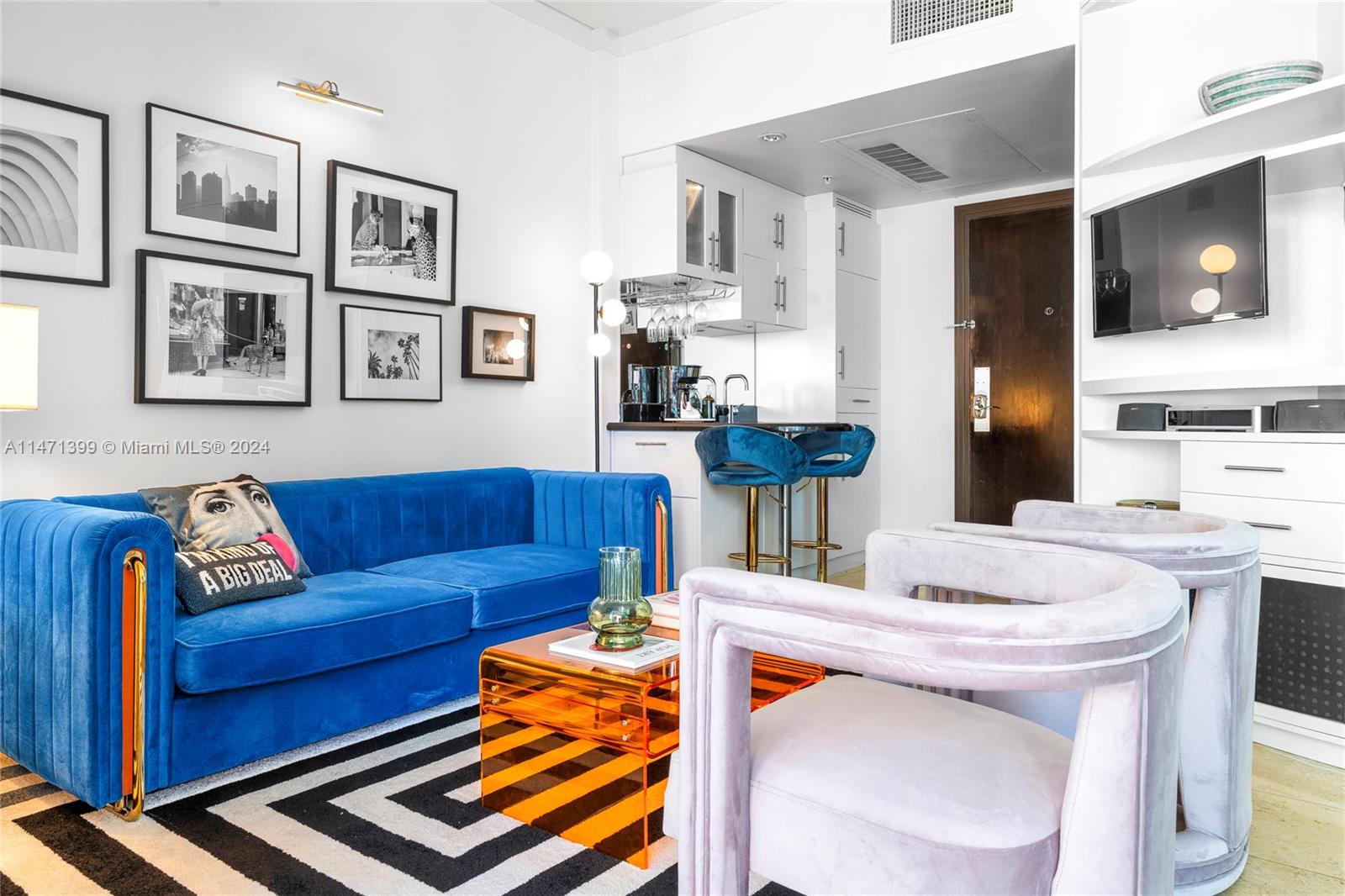 DE SOLEIL S BCH RESIDENTI - Residential Lease