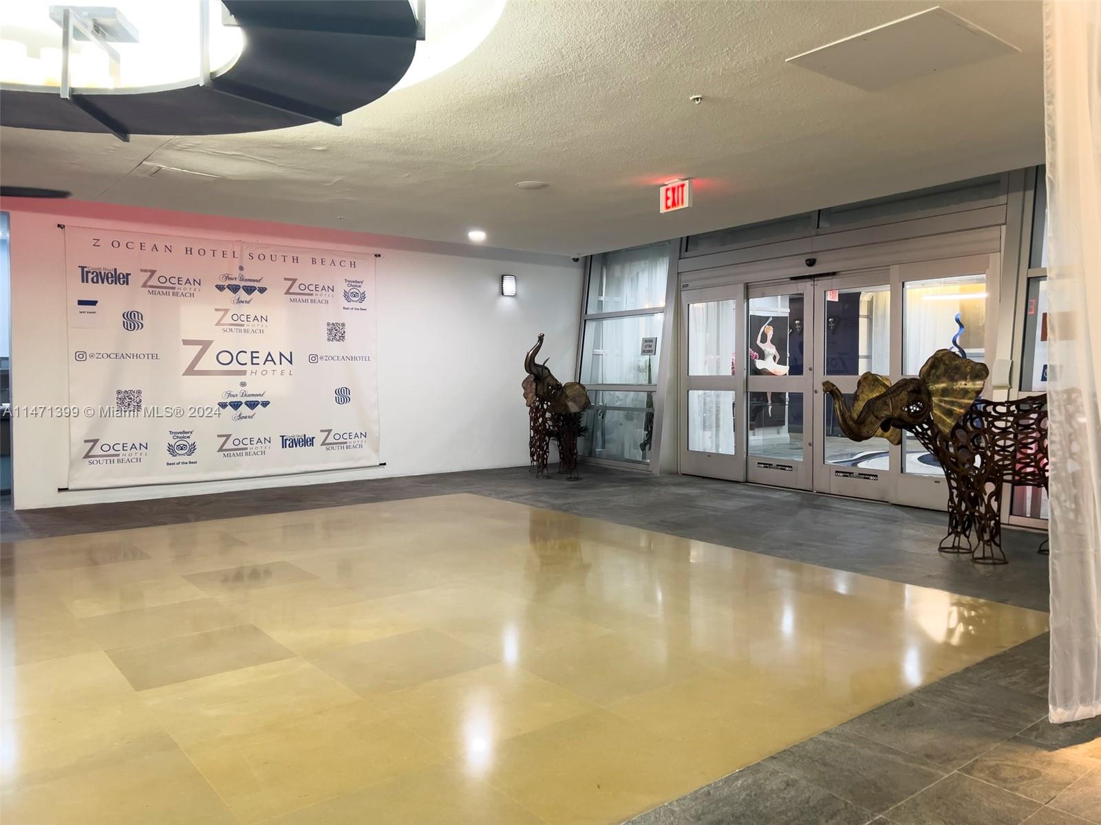 DE SOLEIL S BCH RESIDENTI - Residential Lease