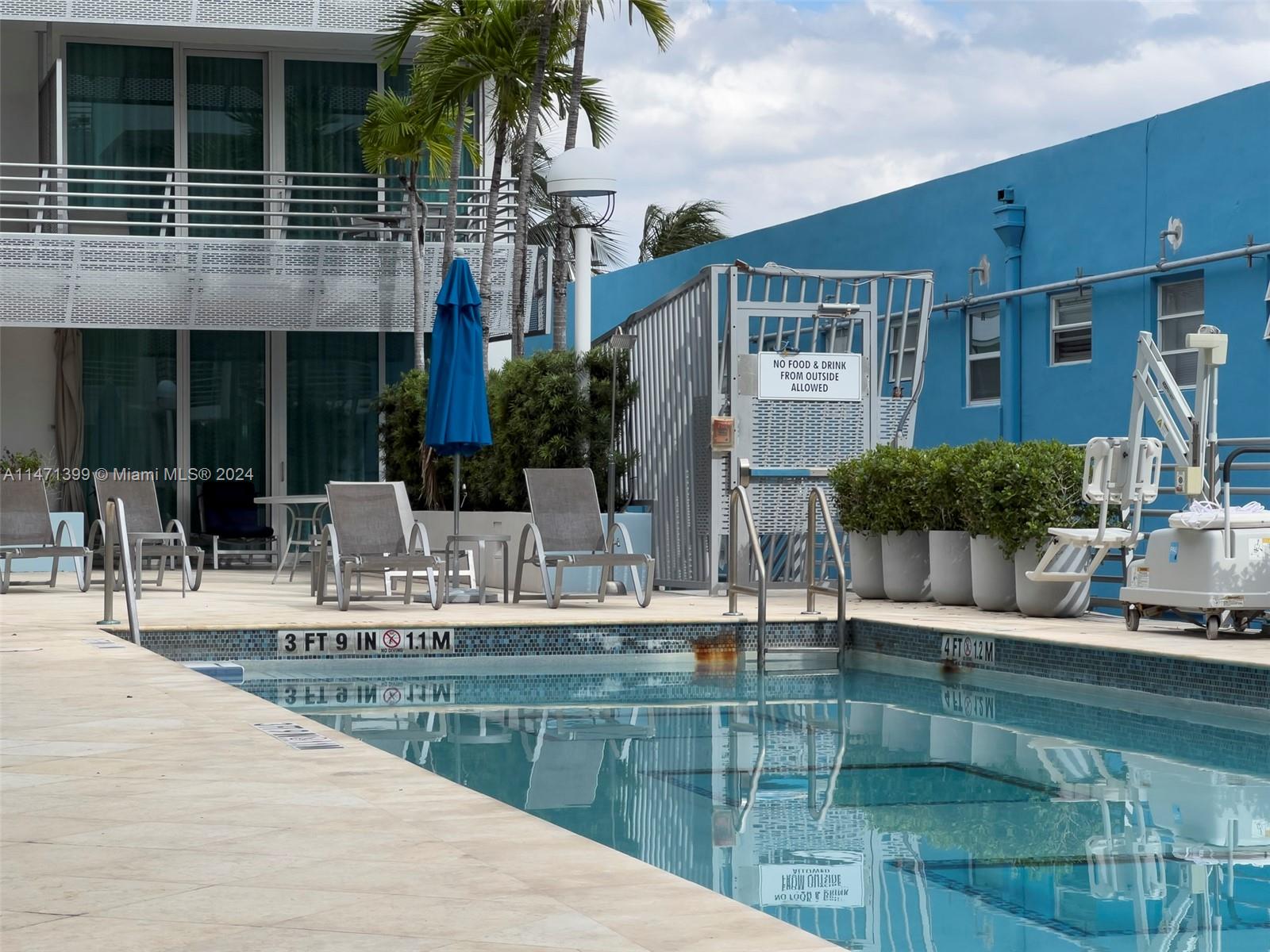 DE SOLEIL S BCH RESIDENTI - Residential Lease