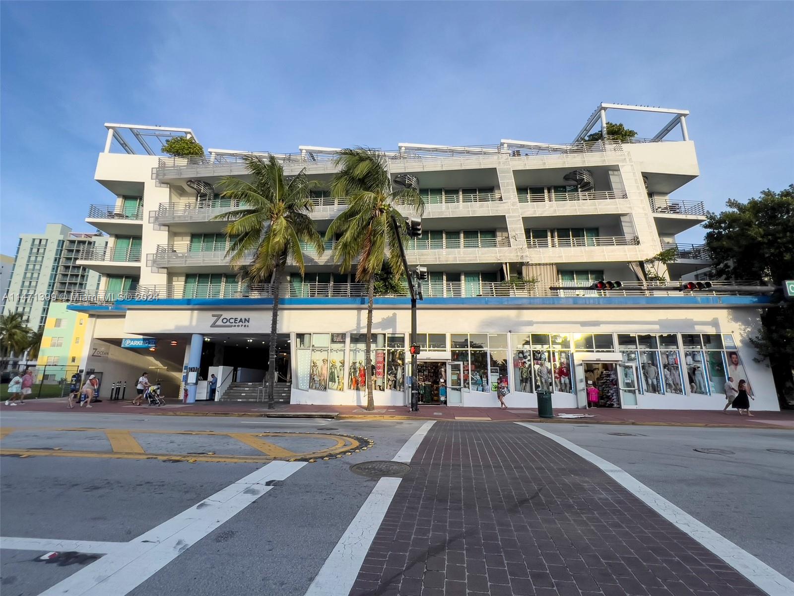 DE SOLEIL S BCH RESIDENTI - Residential Lease